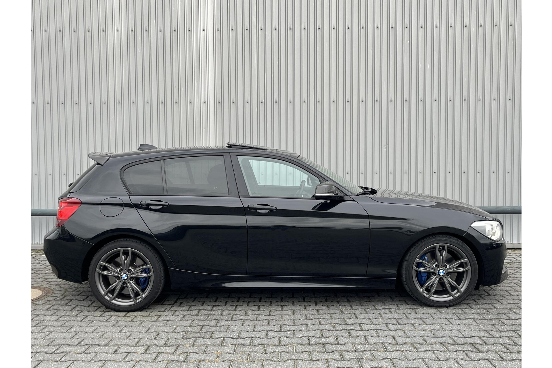 BMW 1-serie M135i High Executive*NAVI*DAKJE*CAM*LEER*KEYLESS*